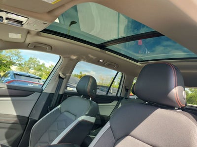2024 Volkswagen Atlas 2.0T Peak Edition SE w/Technology