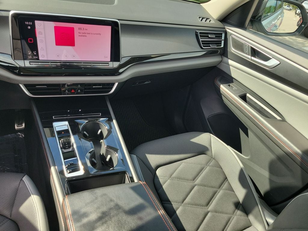 2024 Volkswagen Atlas 2.0T Peak Edition SE w/Technology