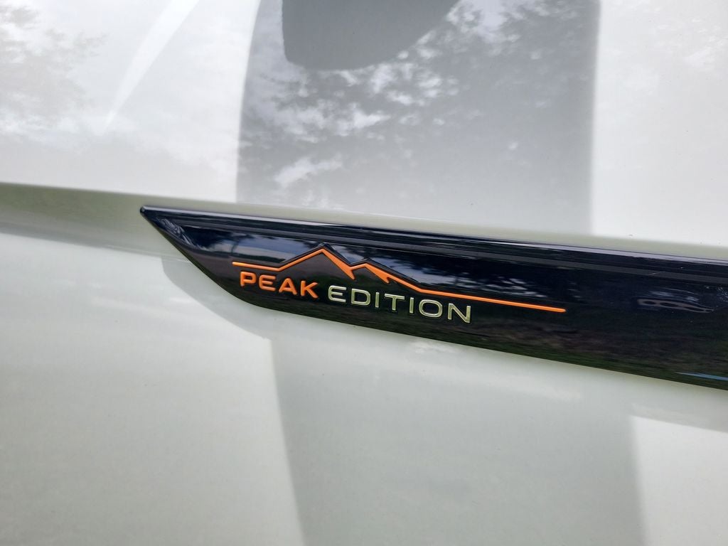 2024 Volkswagen Atlas 2.0T Peak Edition SE w/Technology