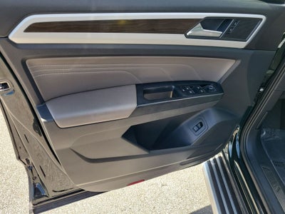 2021 Volkswagen Atlas 3.6L V6 SE w/Technology