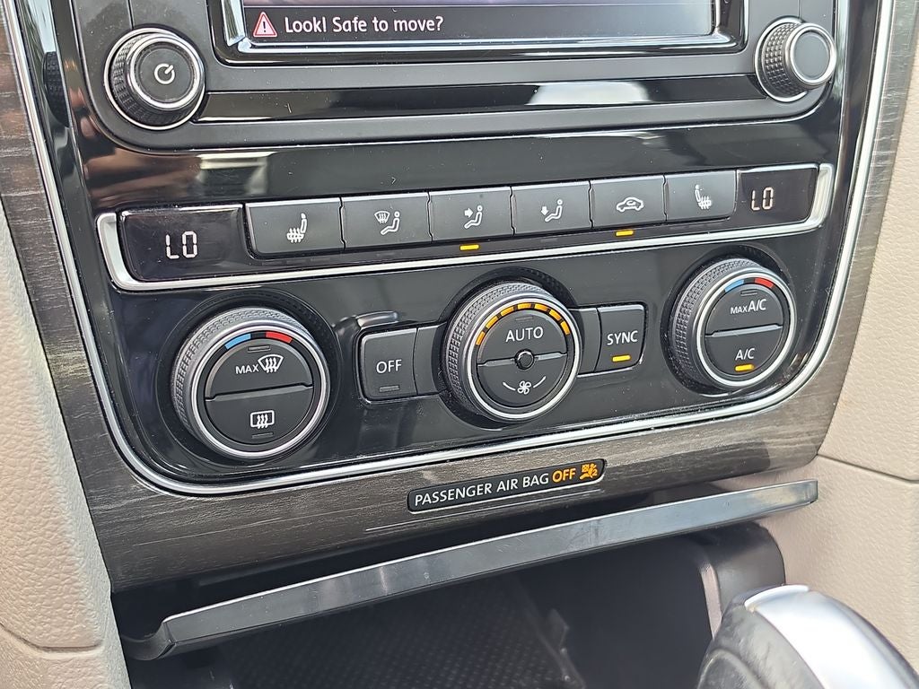 2018 Volkswagen Passat 2.0T SE