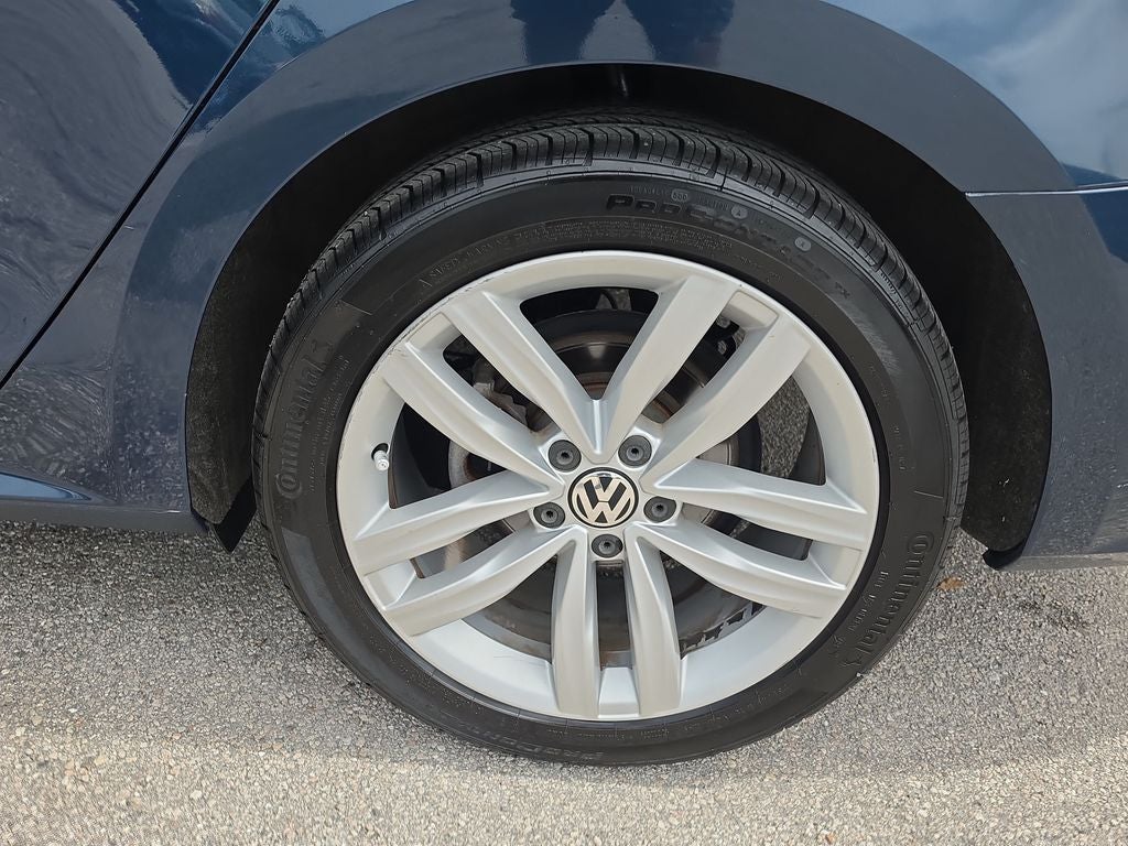 2018 Volkswagen Passat 2.0T SE