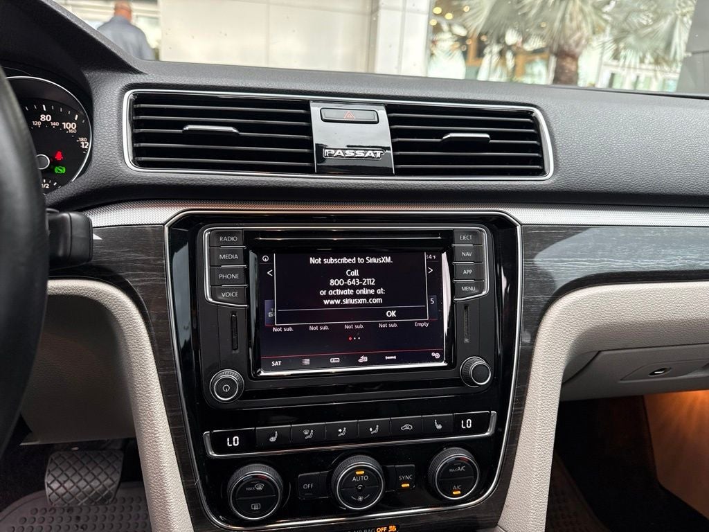 2018 Volkswagen Passat 2.0T SE