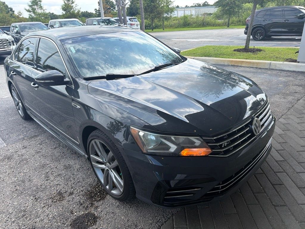 2017 Volkswagen Passat 1.8T R-Line