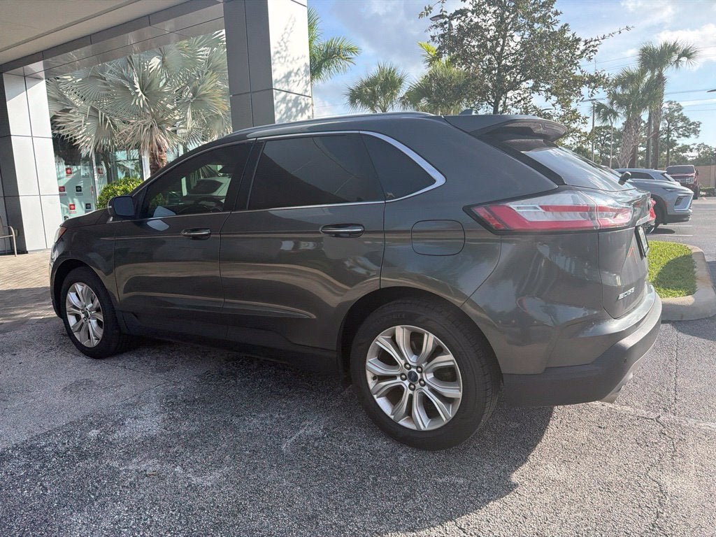 2020 Ford Edge Titanium