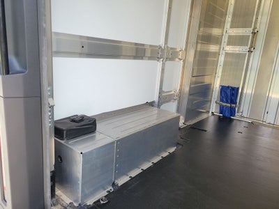 2024 BrightDrop Zevo 400 Base