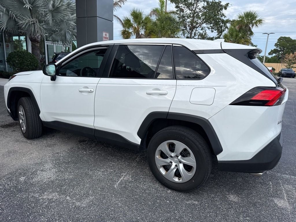 2023 Toyota RAV4 LE
