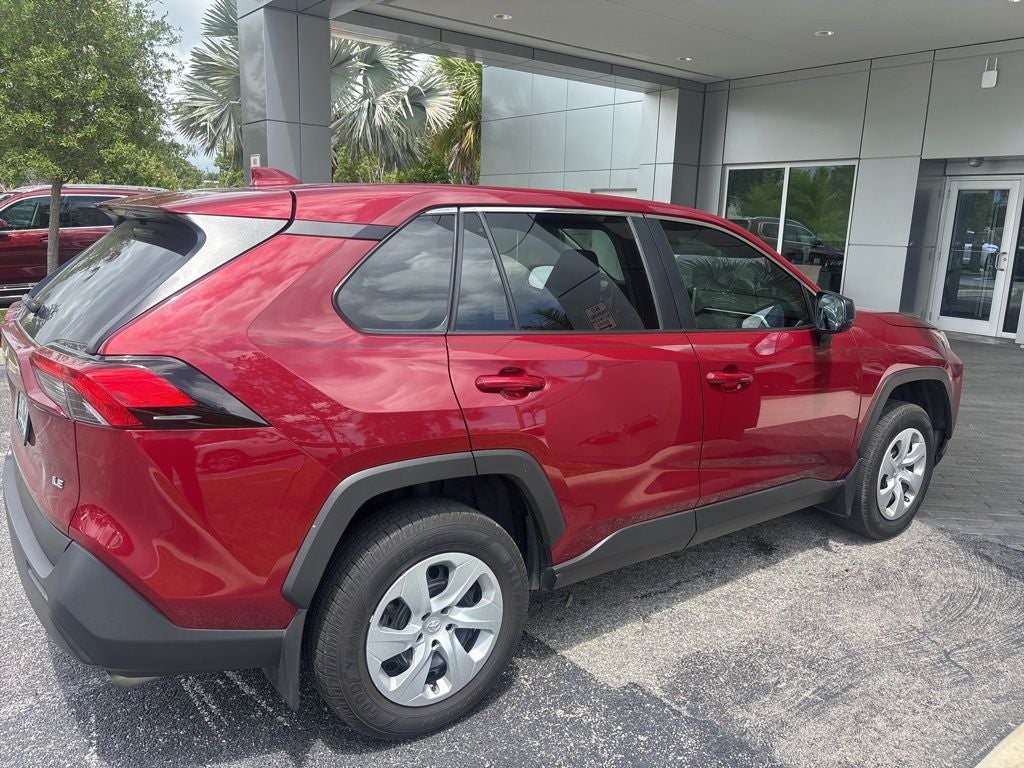 2024 Toyota RAV4 LE