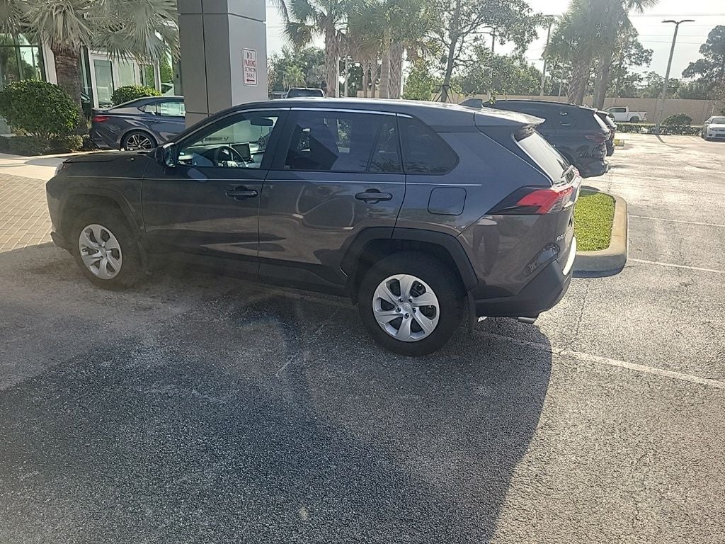 2025 Toyota RAV4 LE