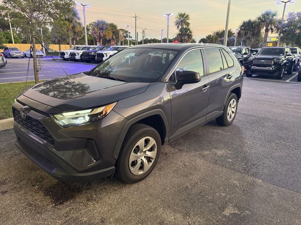 2023 Toyota RAV4 LE