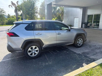 2022 Toyota RAV4 LE