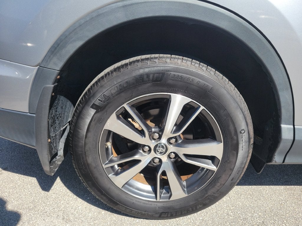 2016 Toyota RAV4 XLE