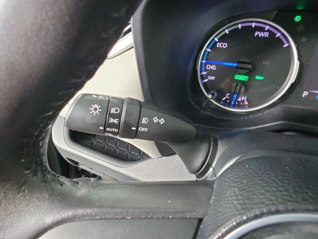 2020 Toyota RAV4 Hybrid XLE