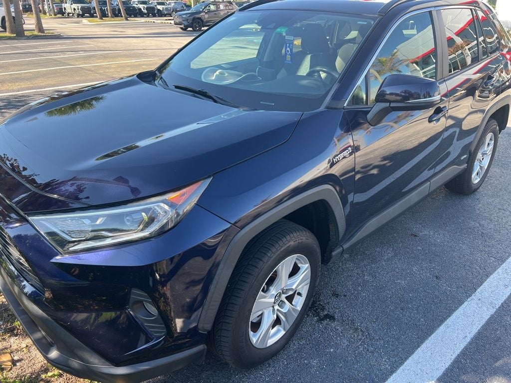 2020 Toyota RAV4 Hybrid XLE