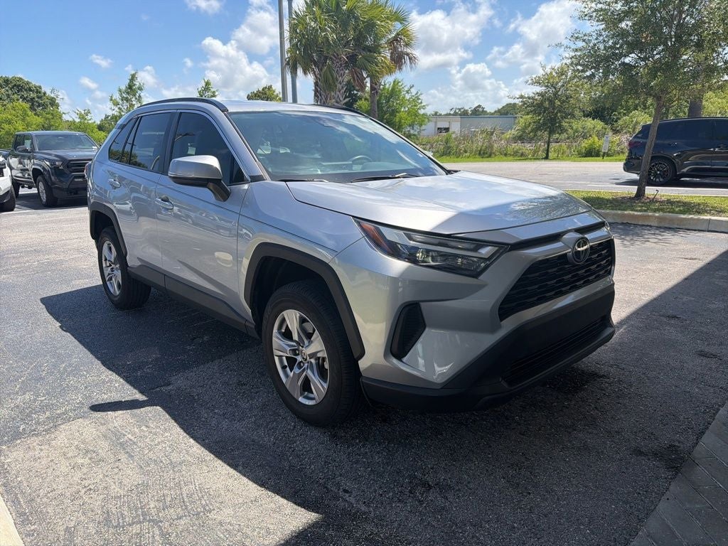 2022 Toyota RAV4 XLE