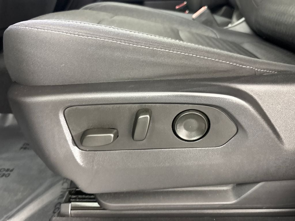 2023 Chevrolet Silverado 1500 LT LT1