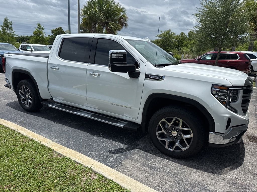 2023 GMC Sierra 1500 SLT