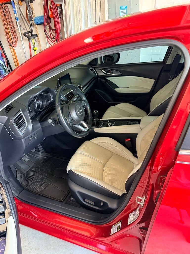 2018 Mazda Mazda3 Grand Touring