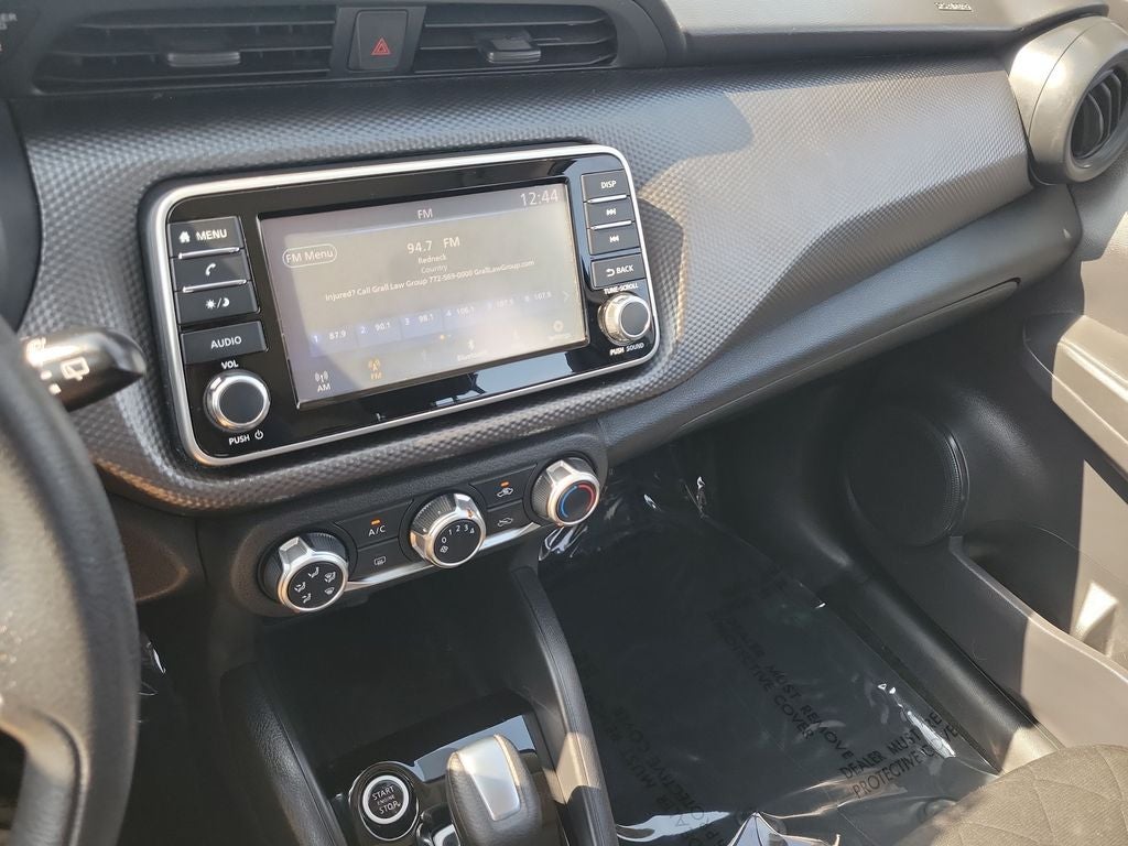 2020 Nissan Kicks S