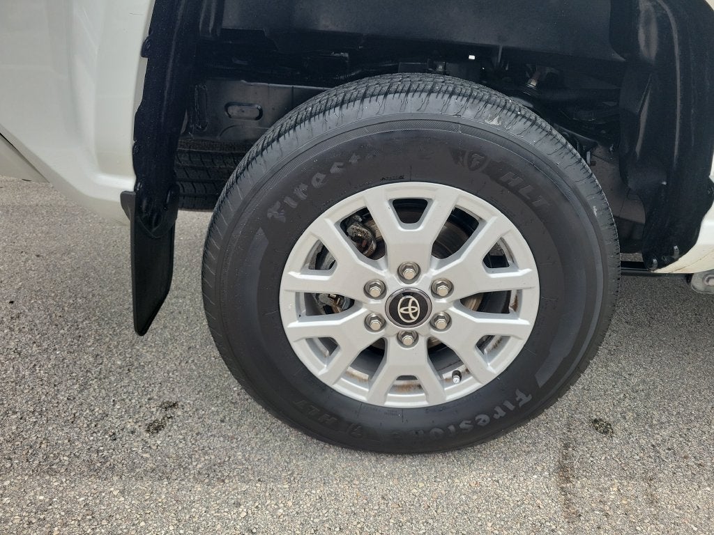 2024 Toyota Tacoma SR5