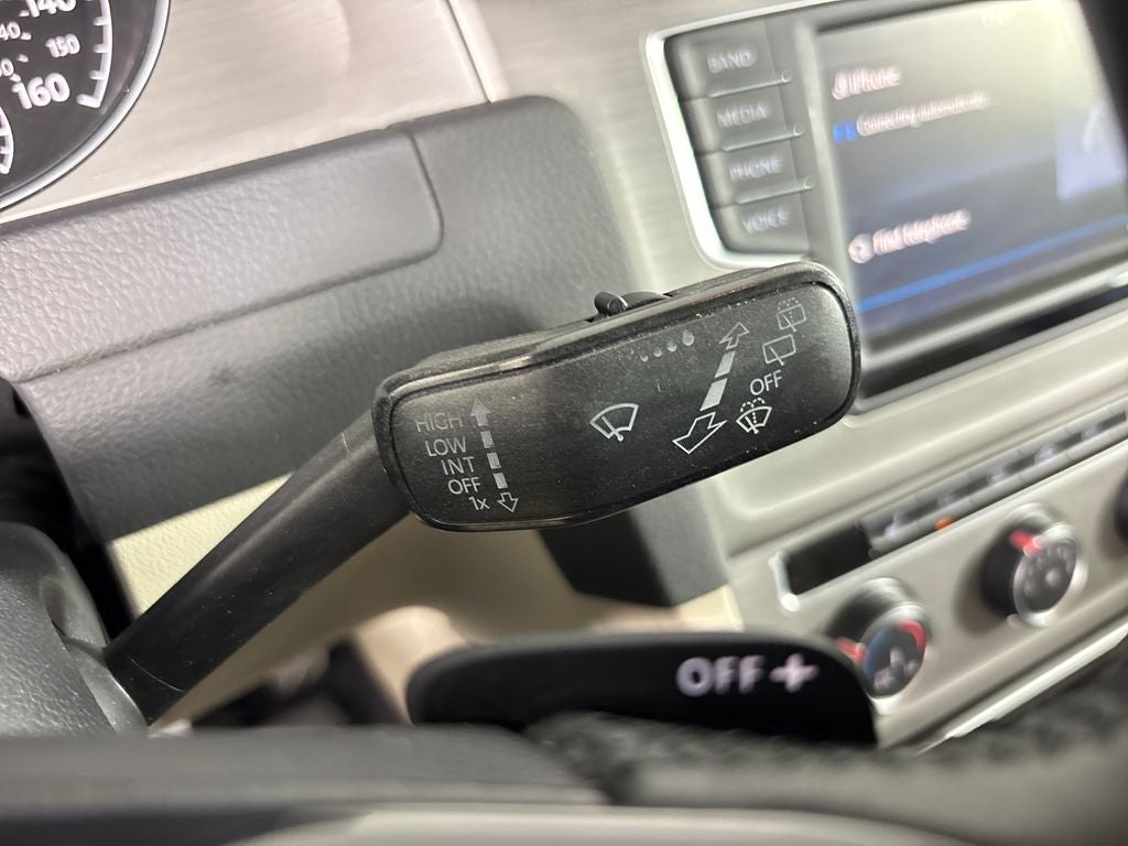 2017 Volkswagen Golf Wolfsburg