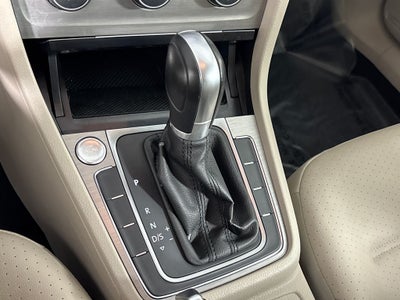 2017 Volkswagen Golf Wolfsburg