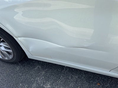 2021 Toyota Avalon Hybrid XLE Plus