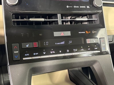 2021 Toyota Avalon Hybrid XLE Plus