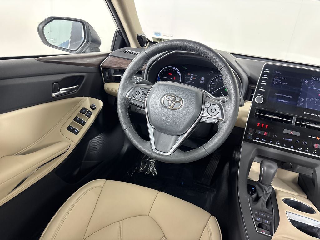 2021 Toyota Avalon Hybrid XLE Plus