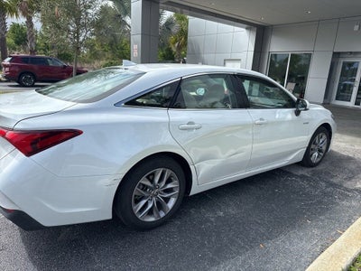 2021 Toyota Avalon Hybrid XLE Plus