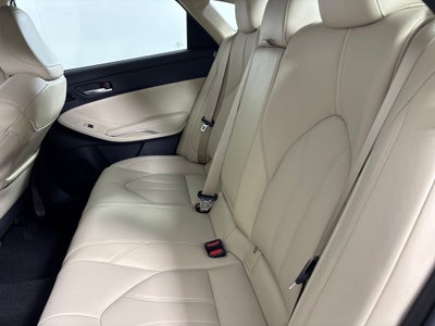 2021 Toyota Avalon Hybrid XLE Plus