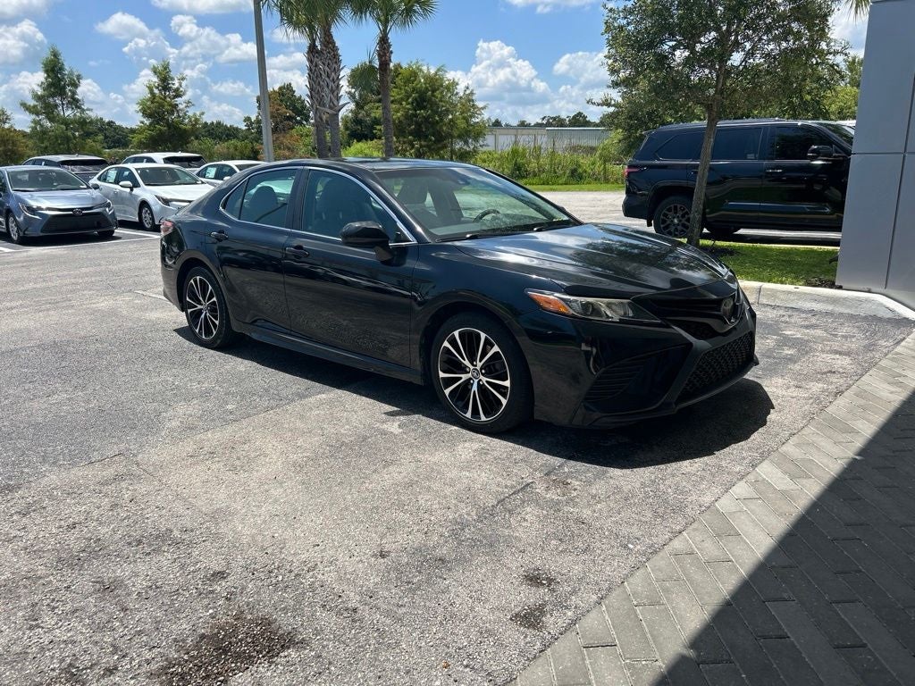 2018 Toyota Camry SE