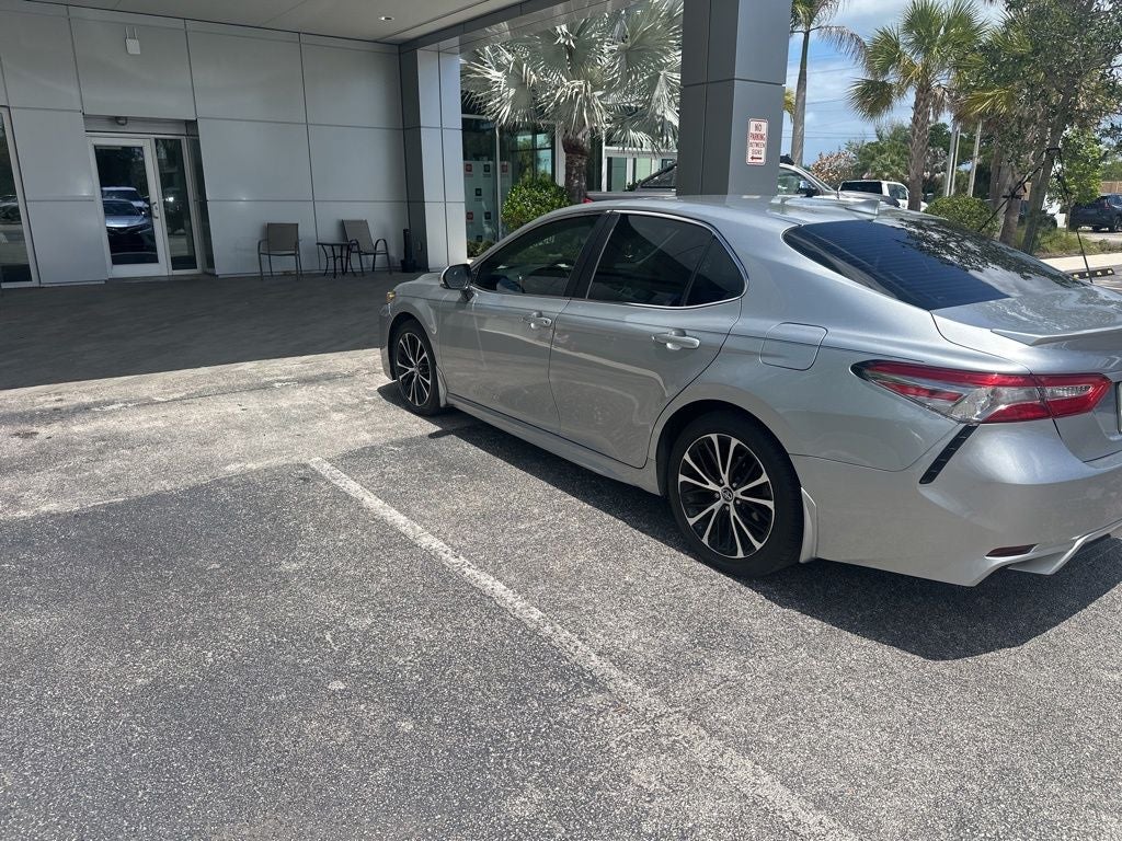 2019 Toyota Camry SE