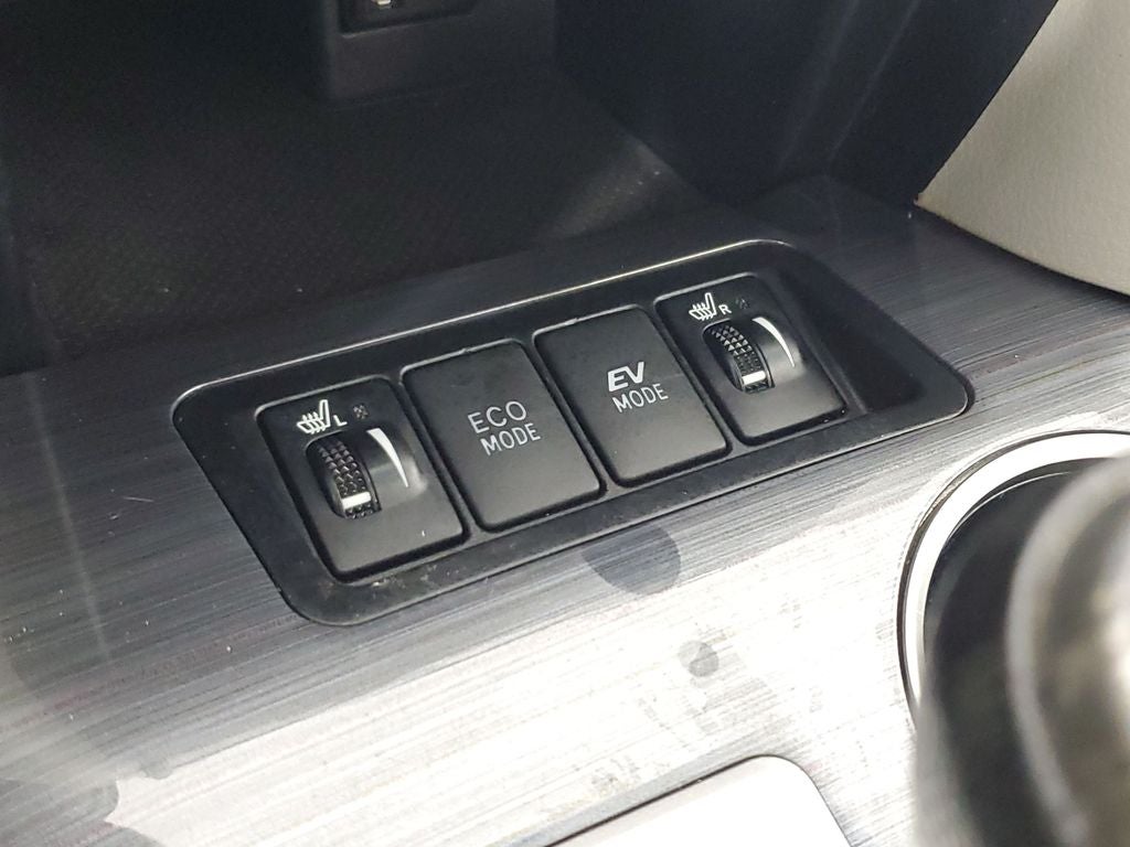 2012 Toyota Camry Hybrid XLE