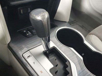 2012 Toyota Camry Hybrid XLE