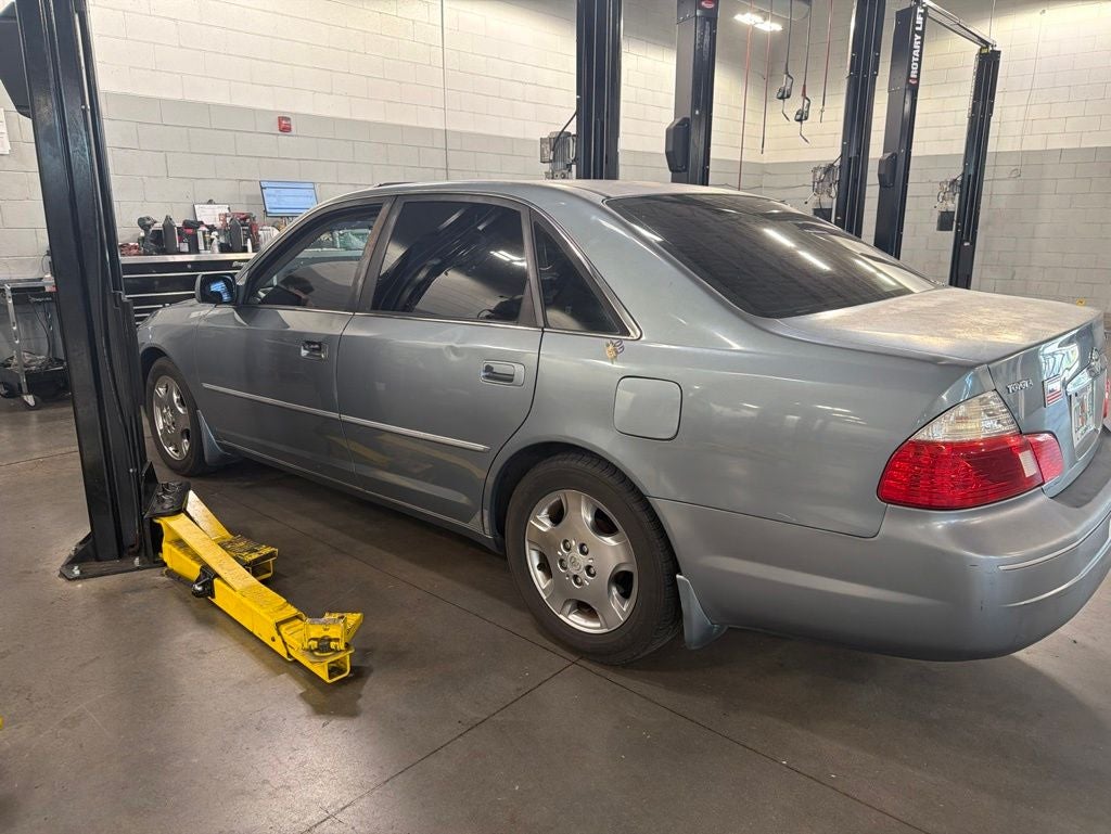 2004 Toyota Avalon XLS