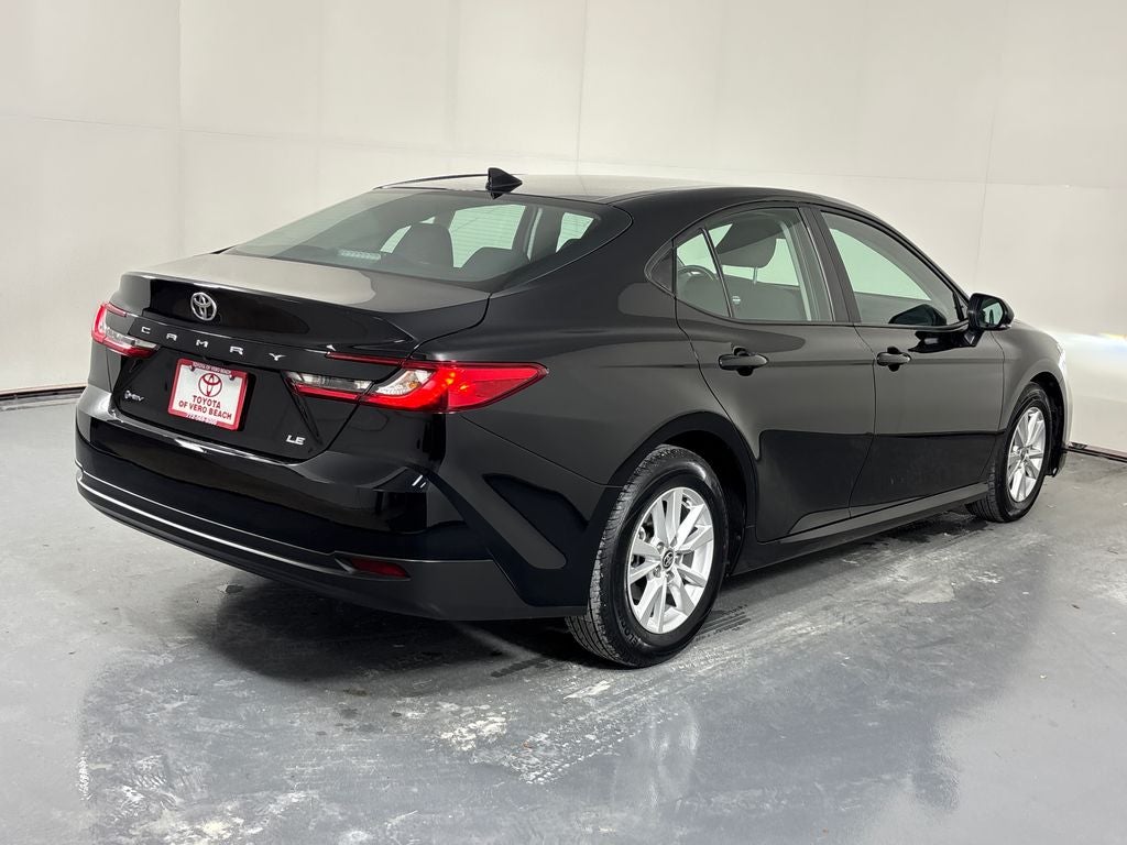 2025 Toyota Camry LE
