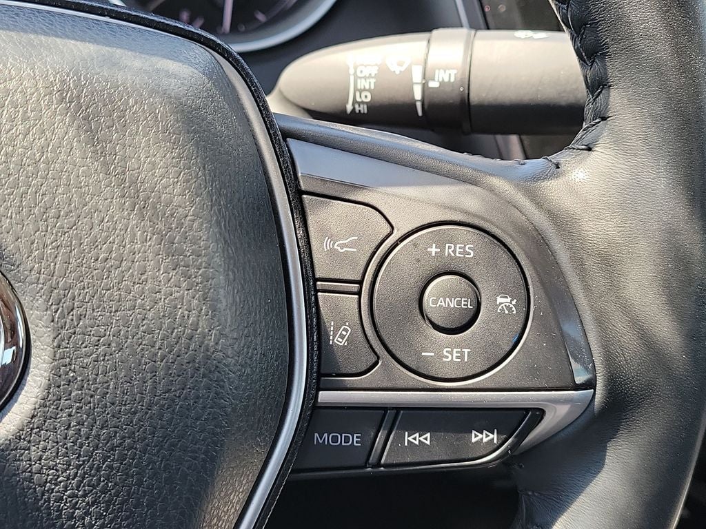 2023 Toyota Camry Hybrid XLE