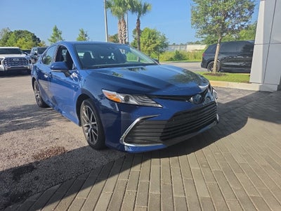 2023 Toyota Camry Hybrid XLE
