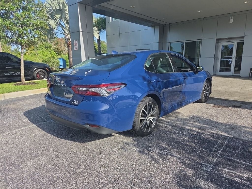 2023 Toyota Camry Hybrid XLE