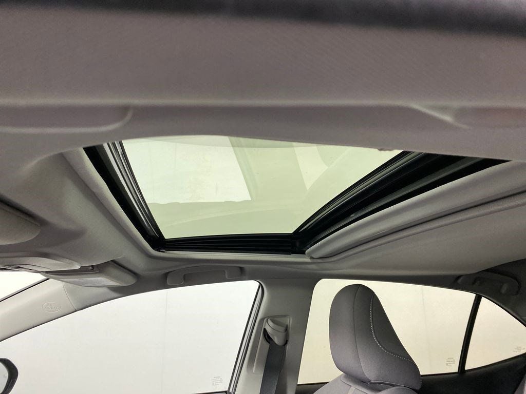 2024 Toyota Camry Hybrid LE