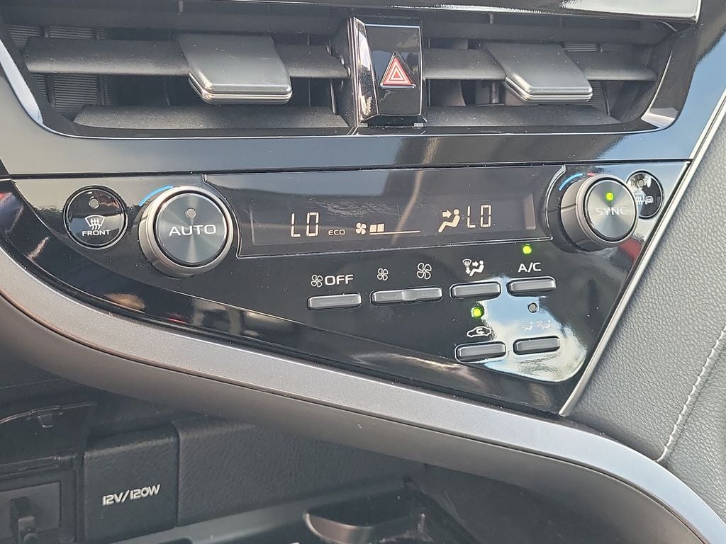 2023 Toyota Camry Hybrid SE