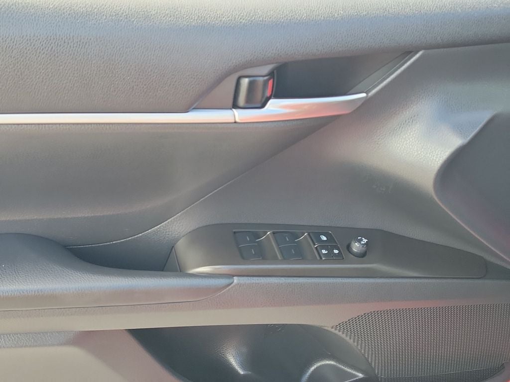 2023 Toyota Camry Hybrid SE