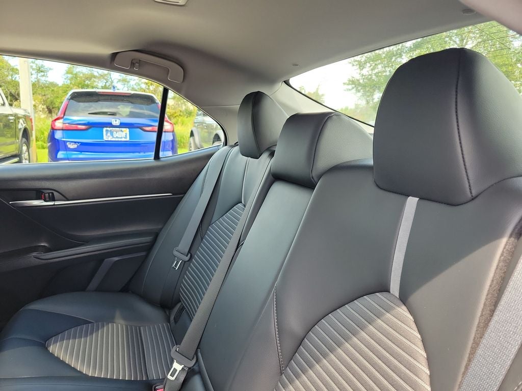 2023 Toyota Camry Hybrid SE