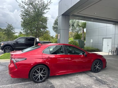 2023 Toyota Camry Hybrid SE