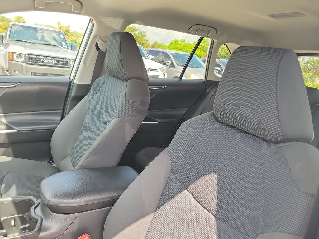 2024 Toyota RAV4 Hybrid LE