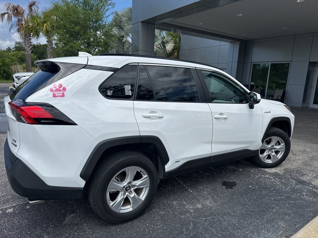 2021 Toyota RAV4 Hybrid XLE