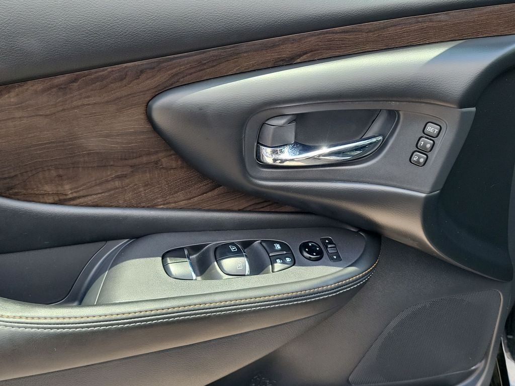 2023 Nissan Murano Platinum