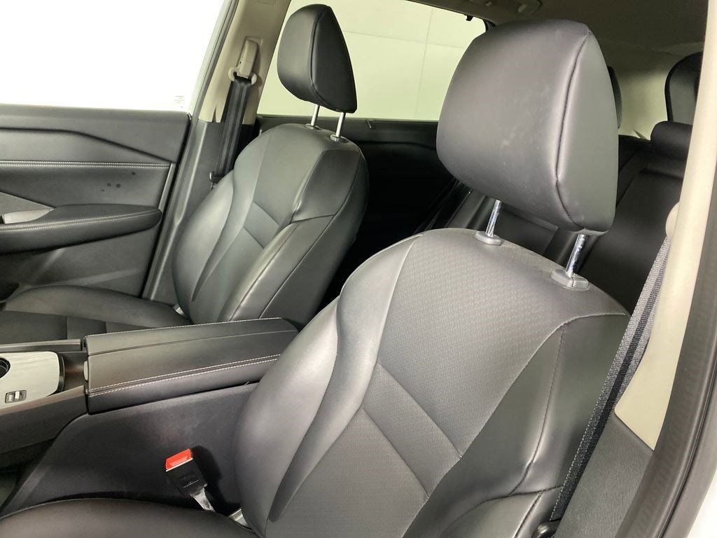 2024 Nissan Rogue SV Premium