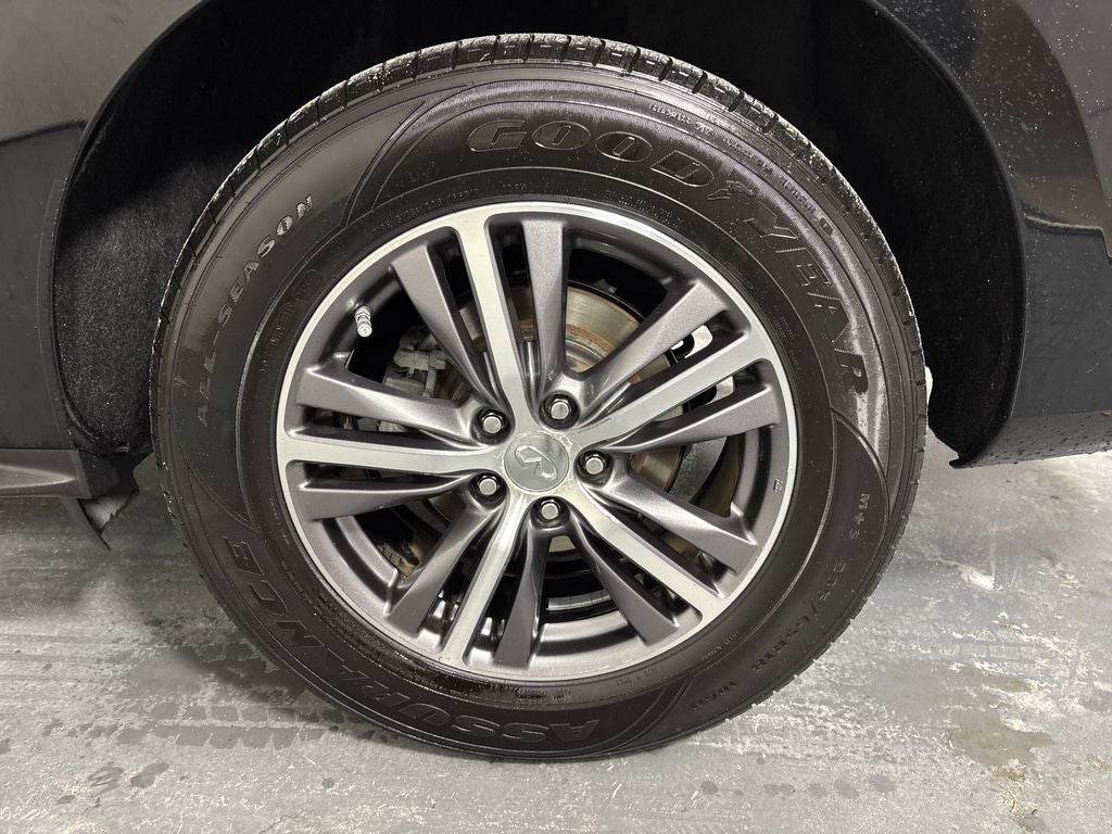 2017 INFINITI QX60 Base